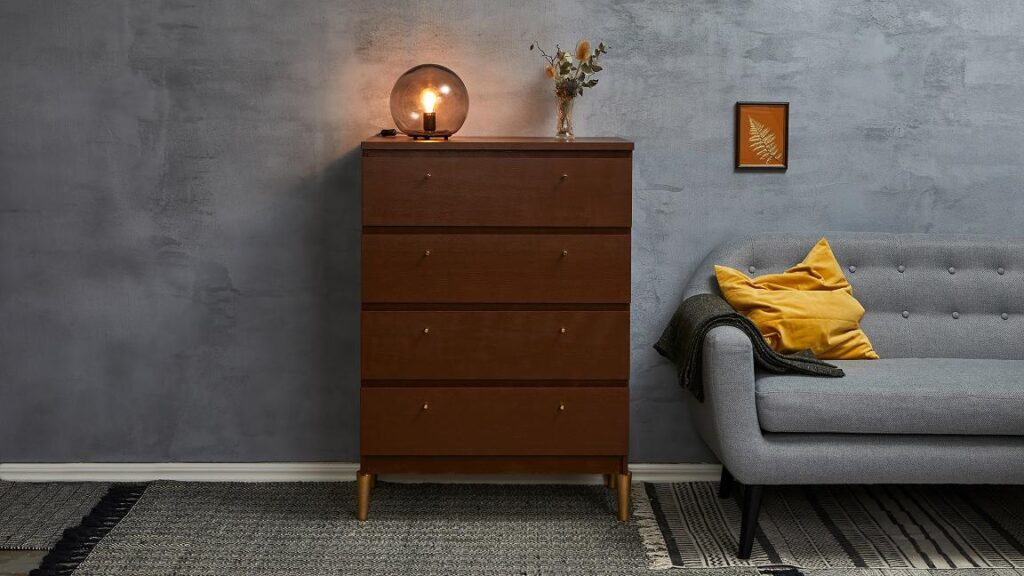 rénover un meuble des année 50 en moderne