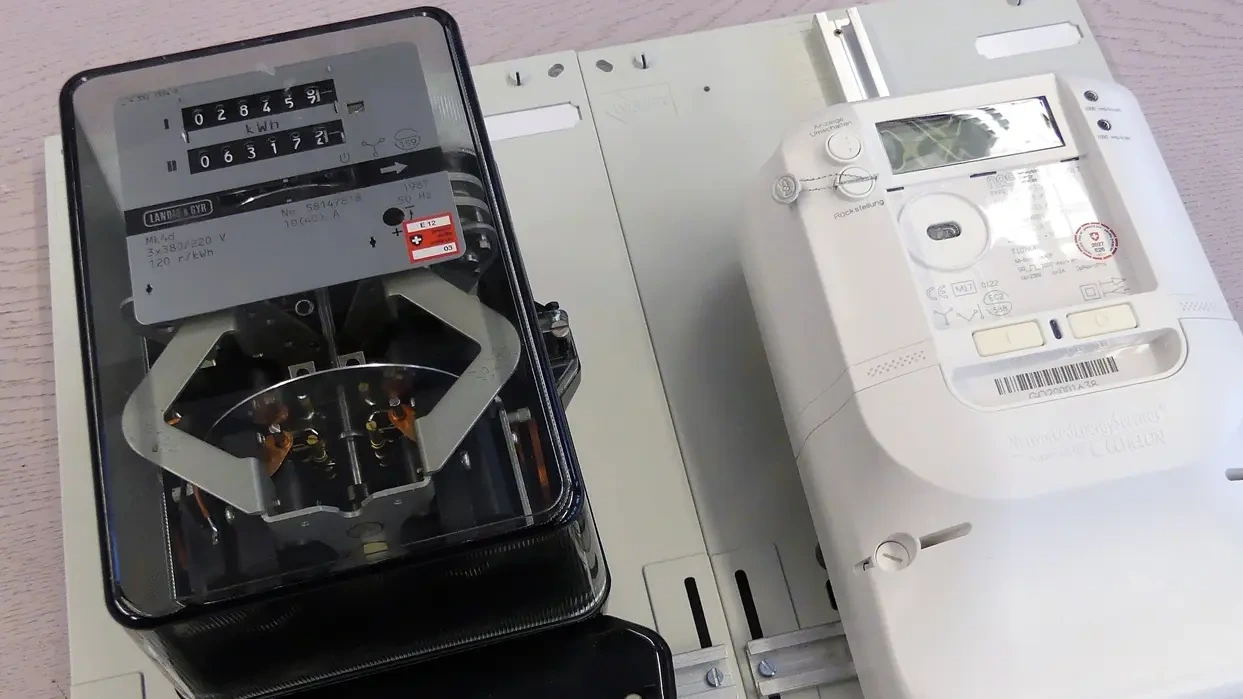 Peut-on refuser le compteur d&rsquo;eau télérelève ? Enjeux, droits et démarches à connaître